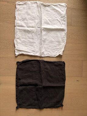 H&M Set of Two Solid Square pillow covers - White & Black